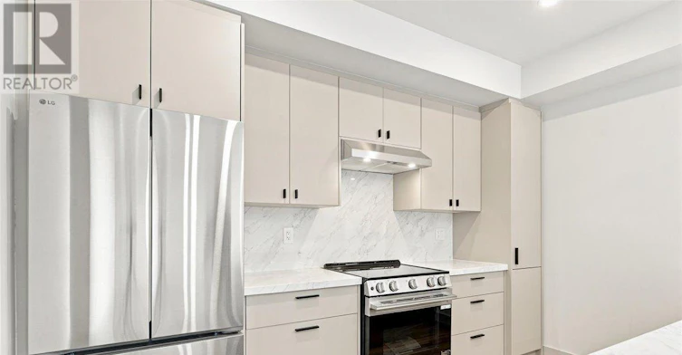 2-113 Hatherley Road, Toronto, ON, M6E 1W4 - 11