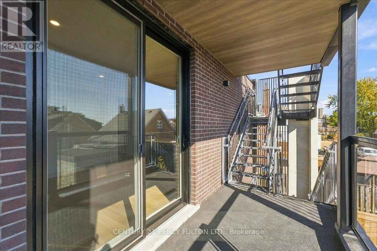 2-113 Hatherley Road, Toronto, ON, M6E 1W4 - 16
