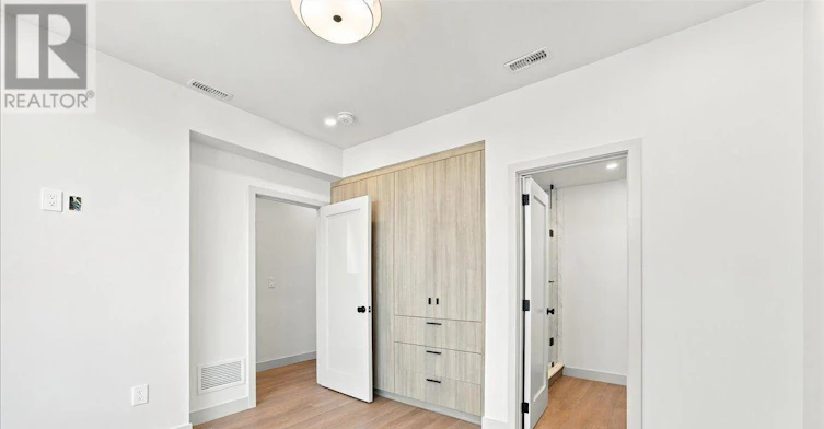 2-113 Hatherley Road, Toronto, ON, M6E 1W4 - 24