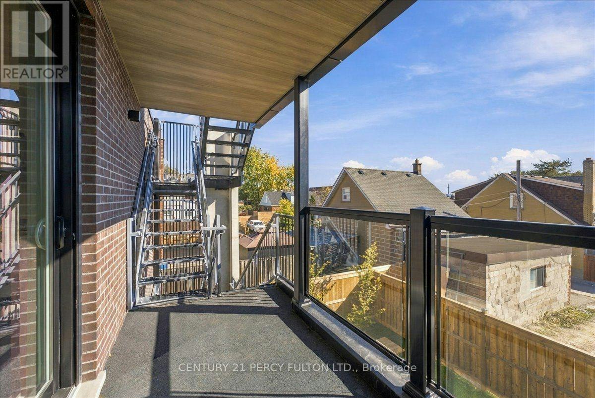 2-113 Hatherley Road, Toronto, ON, M6E 1W4 - 15