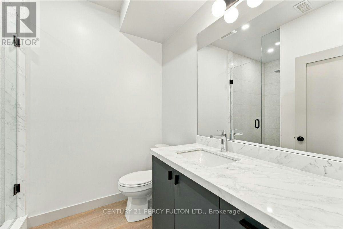 2-113 Hatherley Road, Toronto, ON, M6E 1W4 - 18