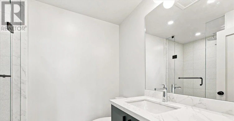 2-113 Hatherley Road, Toronto, ON, M6E 1W4 - 25