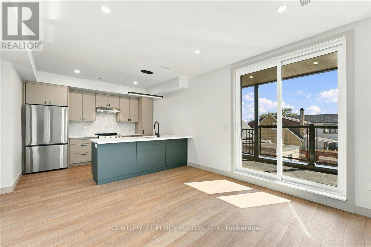 2-113 Hatherley Road, Toronto, ON, M6E 1W4 - 14