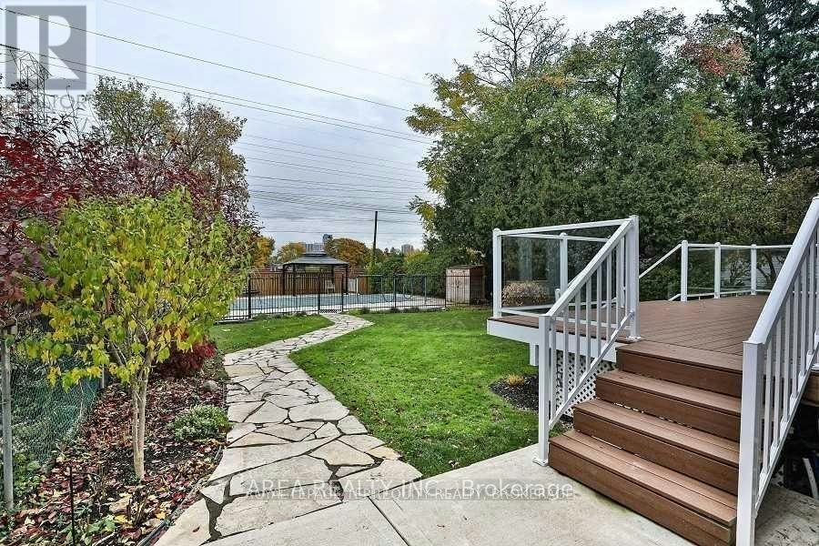 89 Ashbourne Drive, Toronto, ON, M9B 4H6 - 24