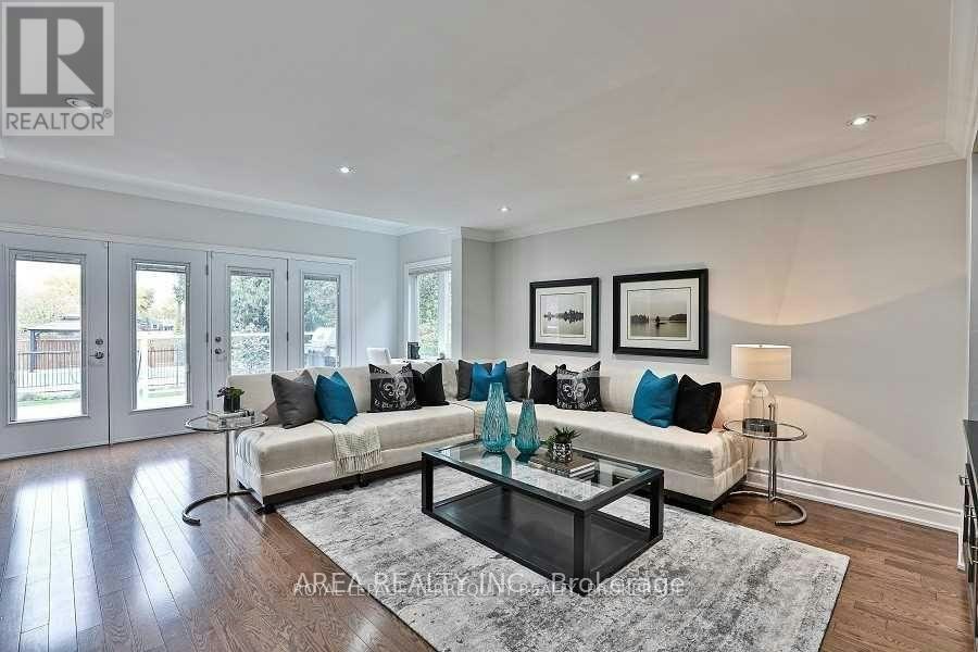 89 Ashbourne Drive, Toronto, ON, M9B 4H6 - 10