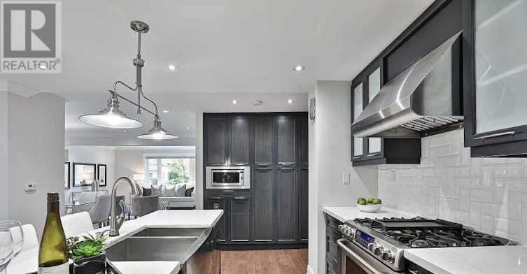 89 Ashbourne Drive, Toronto, ON, M9B 4H6 - 13