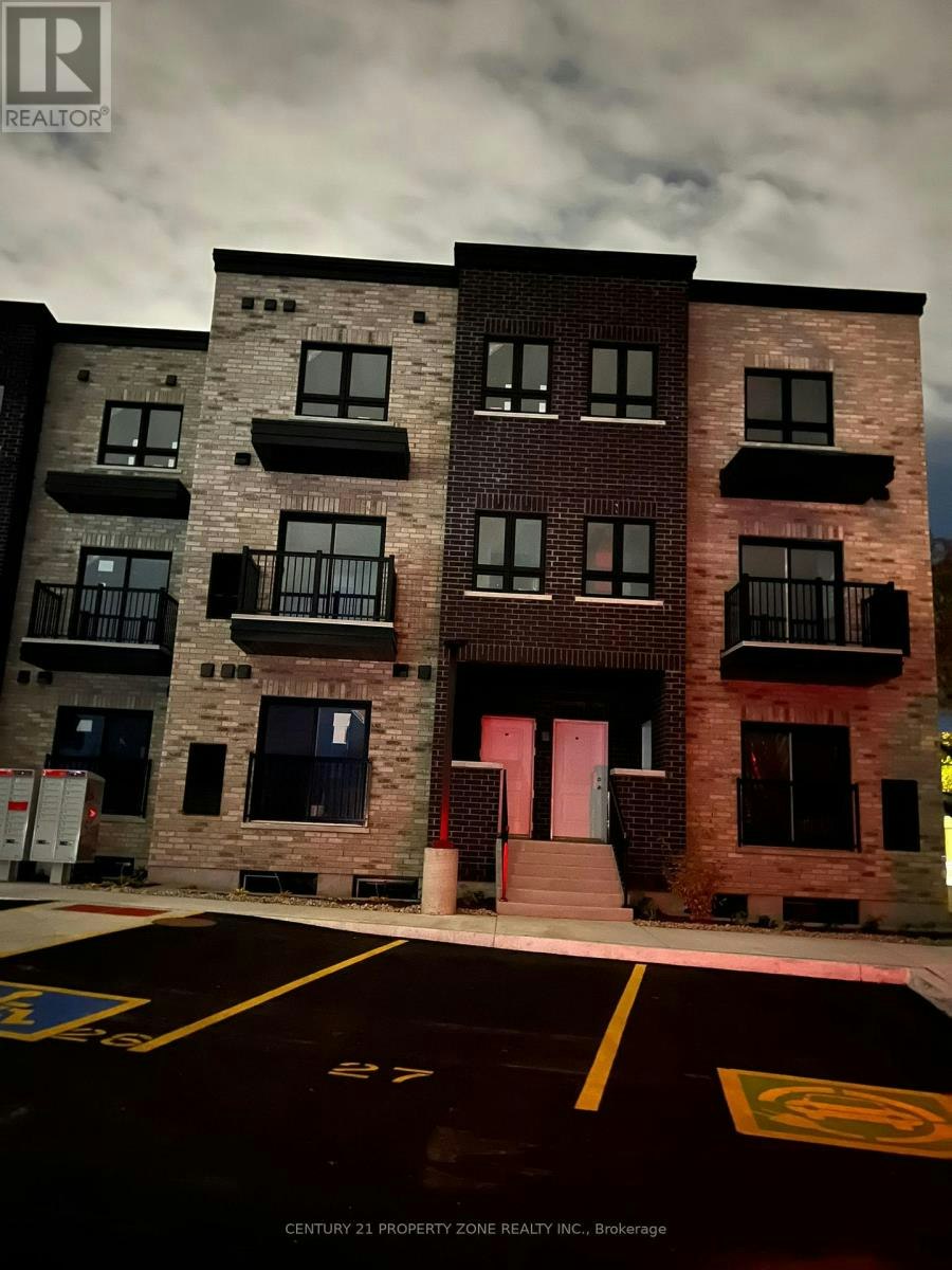 19-600 Victoria Street S, Kitchener, ON, N2M 0C3