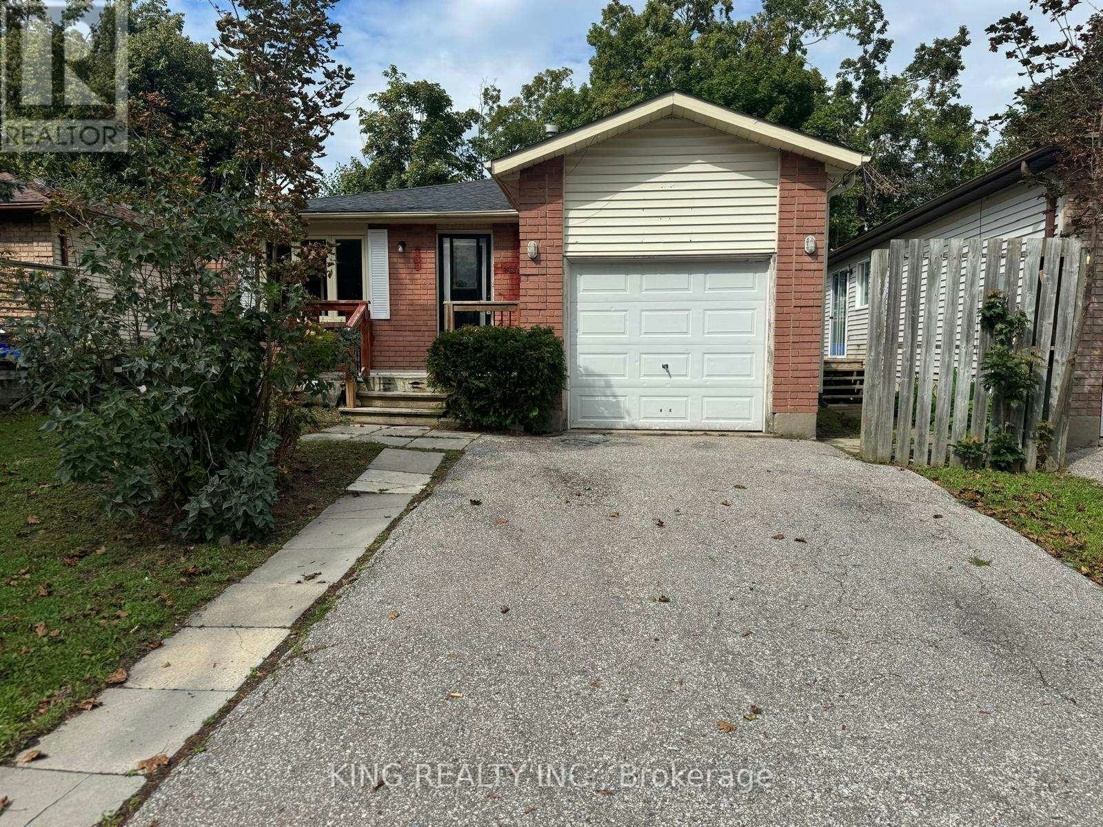 139 Hickling Trail, Barrie, ON, L4M 5T7