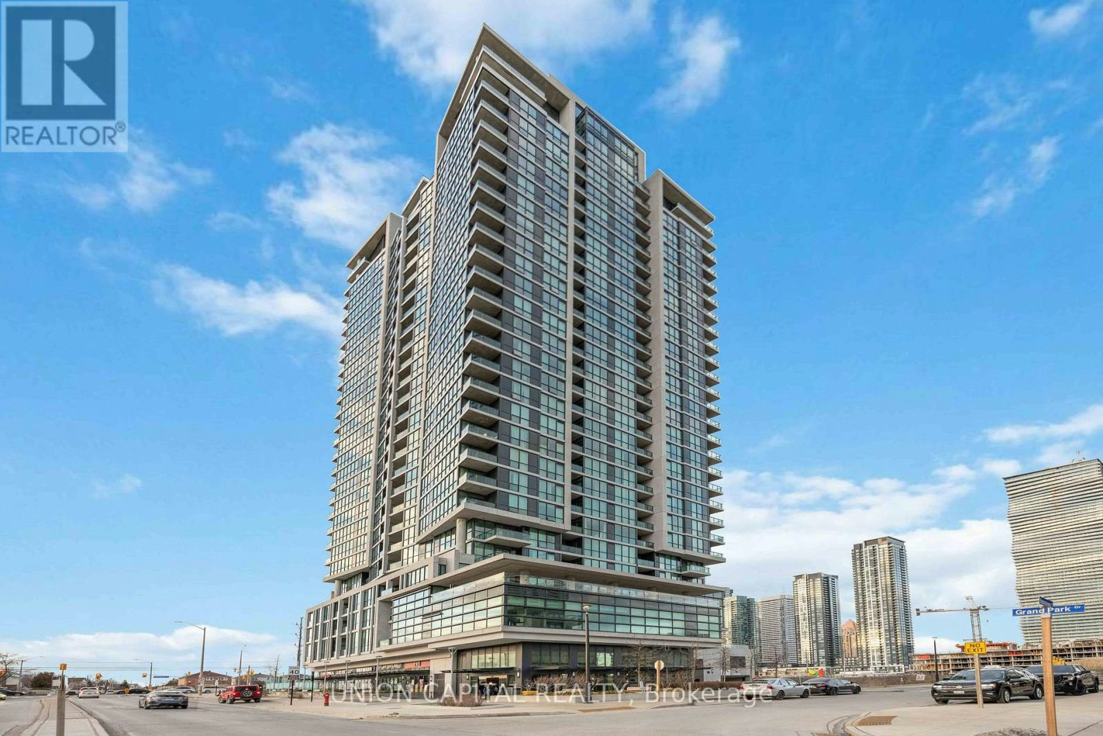 207-3985 Grand Park Drive, Mississauga, ON, L5B 0H8
