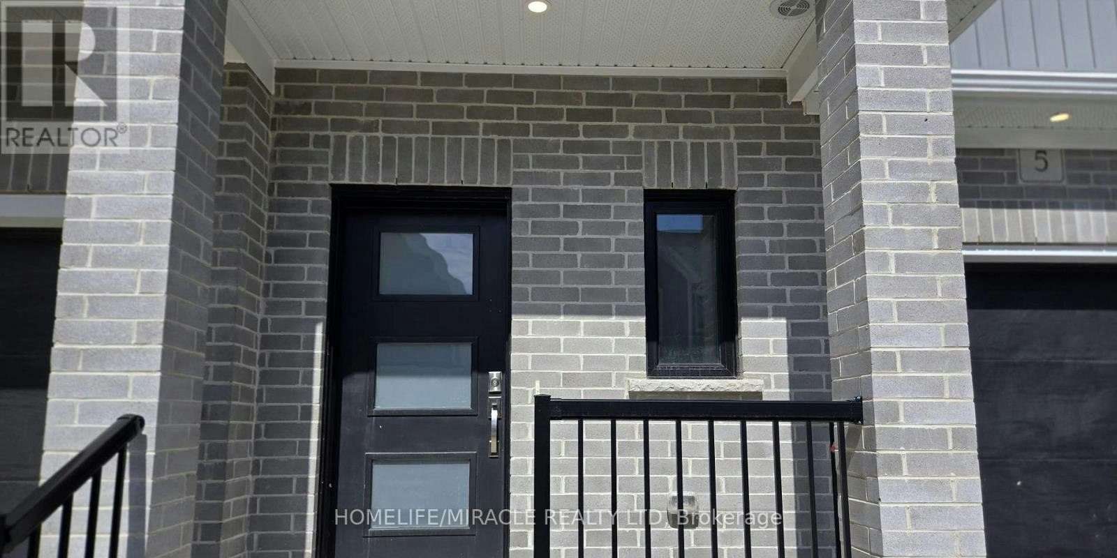 5-1 Miller Drive, Lucan Biddulph, ON, N0M 2J0 - 2