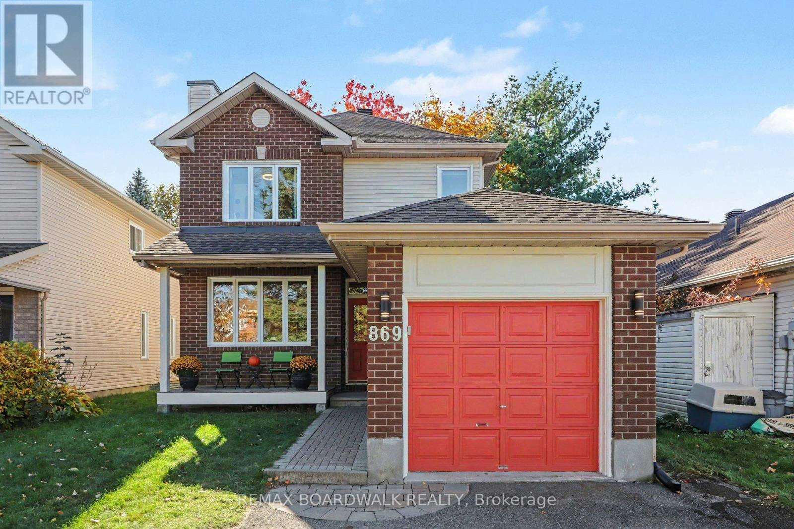 869 Clearcrest Crescent, Ottawa, ON, K4A 3G1