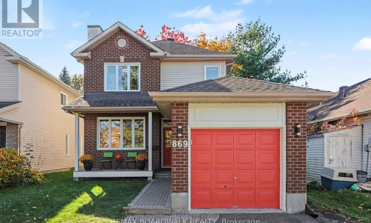 869 Clearcrest Crescent