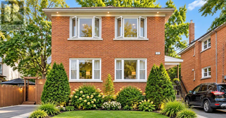 391 Greenwood Avenue, Ottawa, ON, K2A 0X4