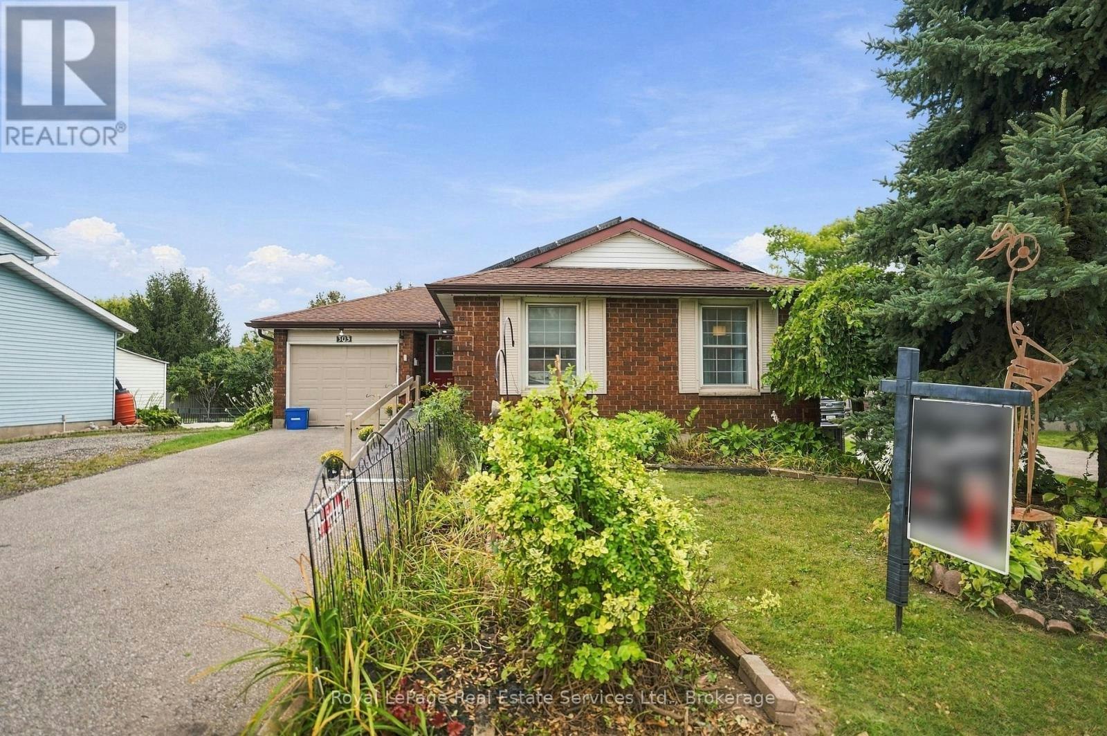 303 Grand Ridge Drive, Cambridge, ON, N1S 4W9