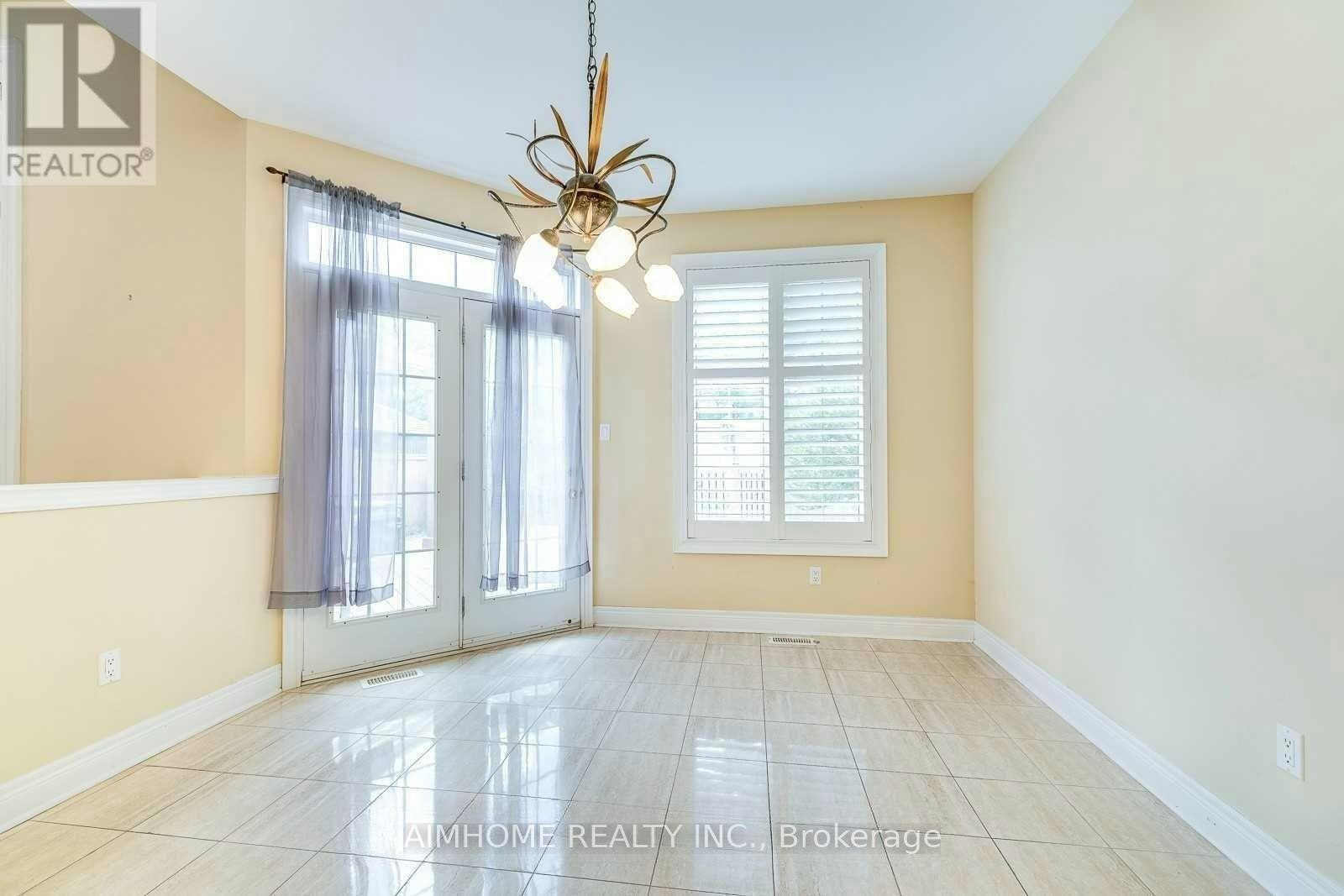 2489 Lyndhurst Drive, Oakville, ON, L6H 7V8 - 10