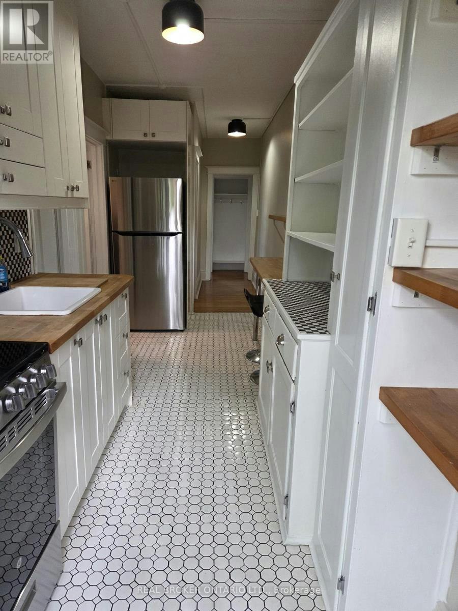 4-479 Aberdeen Avenue, Hamilton, ON, L8P 2S5