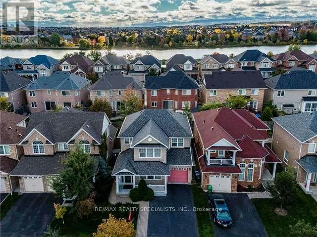 5947 Osprey Boulevard, Mississauga, ON, L5N 8J7 - 2