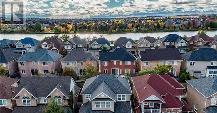 5947 Osprey Boulevard, Mississauga, ON, L5N 8J7 - 2