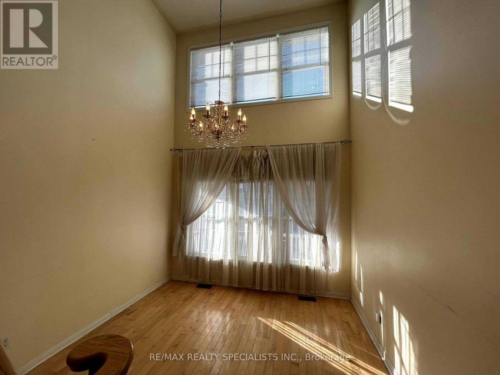 5947 Osprey Boulevard, Mississauga, ON, L5N 8J7 - 11