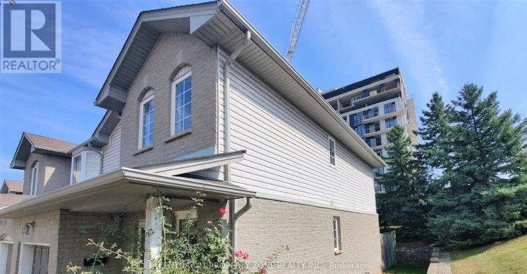 18-104 Frances Avenue, Hamilton, ON, L8E 5X3 - 2