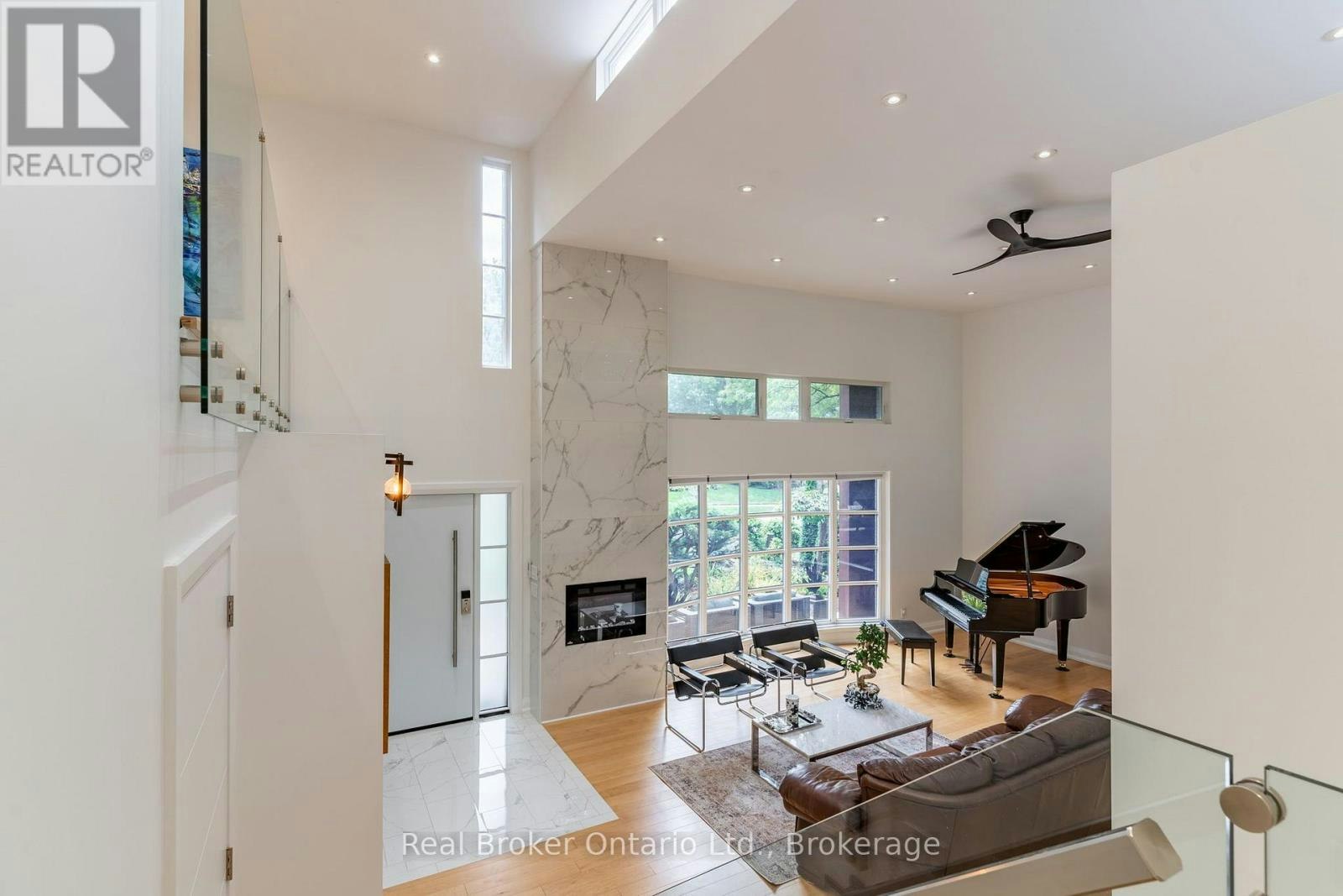 5071 Spruce Avenue, Burlington, ON, L7L 1M6 - 18
