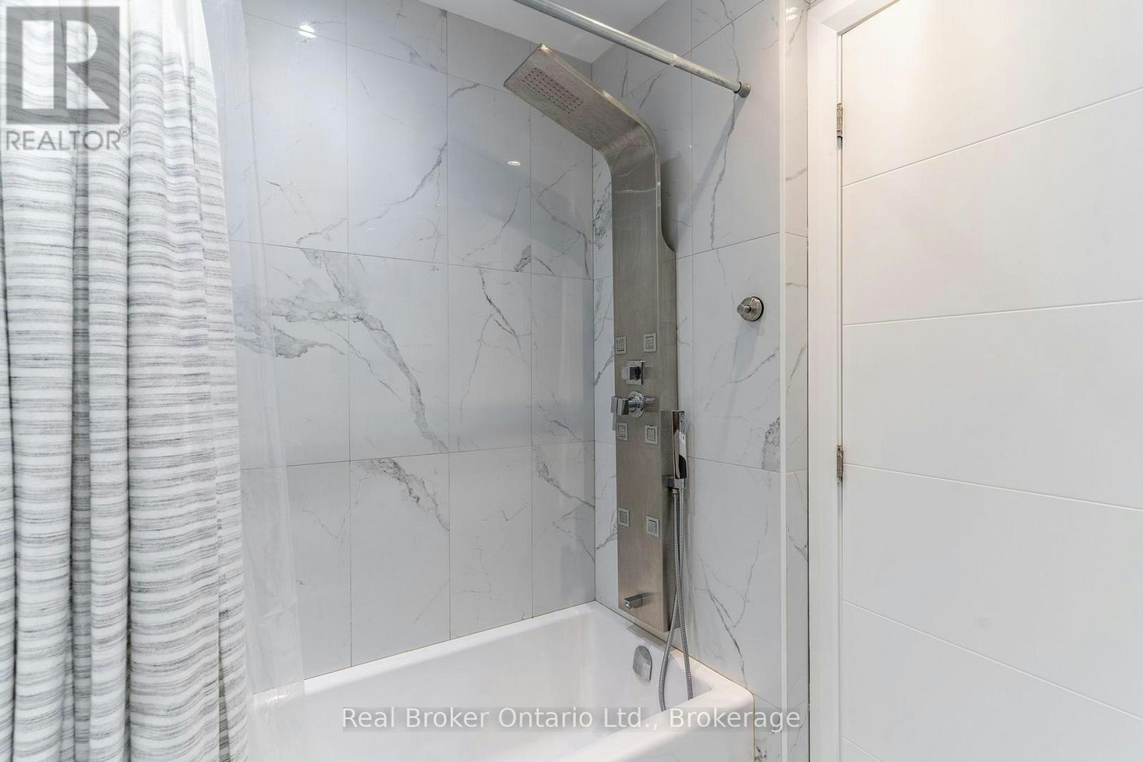 5071 Spruce Avenue, Burlington, ON, L7L 1M6 - 30