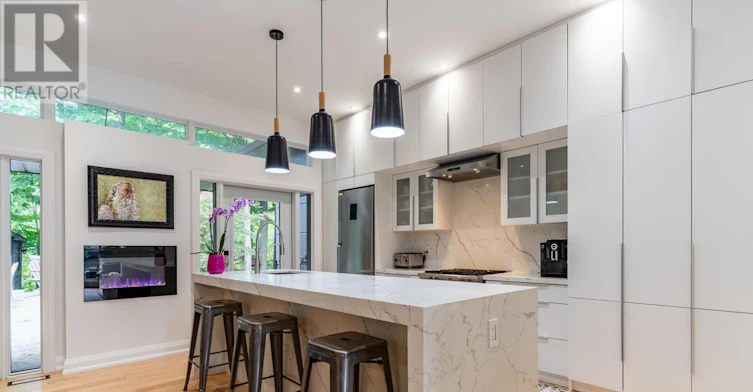 5071 Spruce Avenue, Burlington, ON, L7L 1M6 - 7