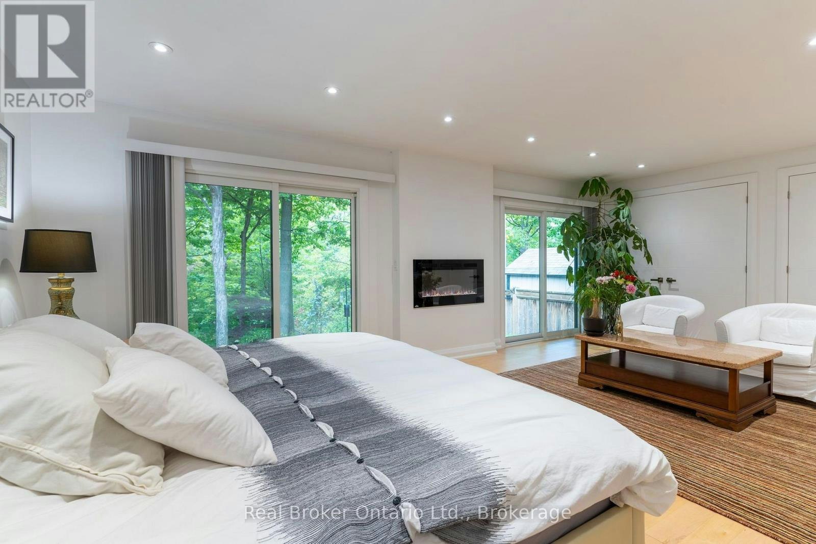 5071 Spruce Avenue, Burlington, ON, L7L 1M6 - 24
