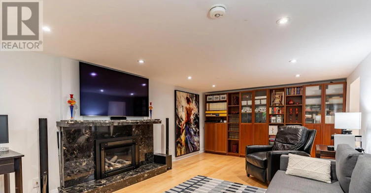 5071 Spruce Avenue, Burlington, ON, L7L 1M6 - 17