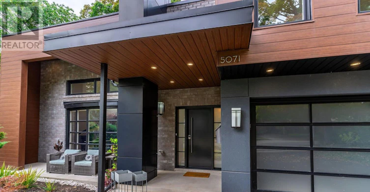 5071 Spruce Avenue, Burlington, ON, L7L 1M6 - 3
