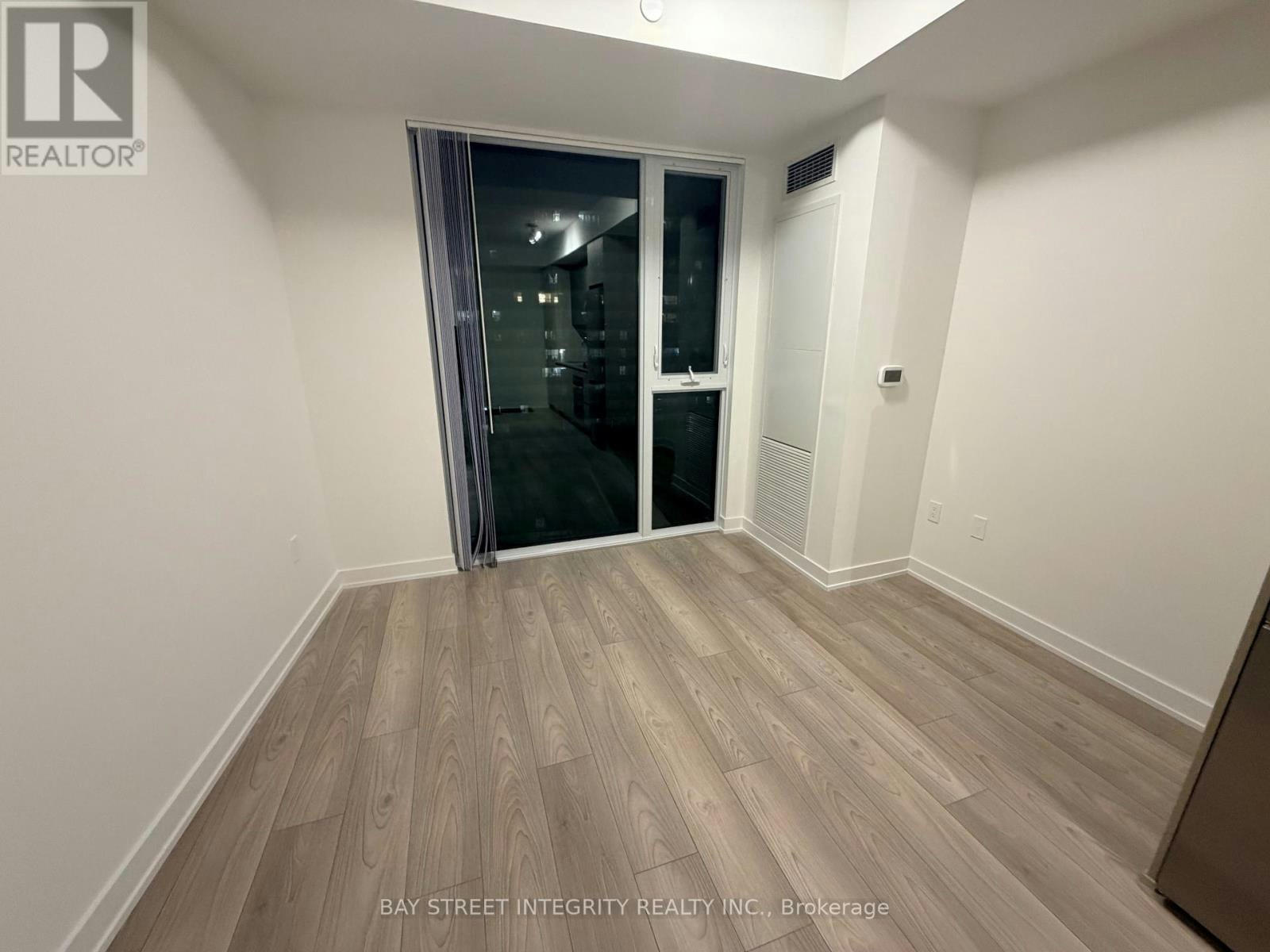 616-5858 Yonge Street, Toronto, ON, M2M 0C6 - 3