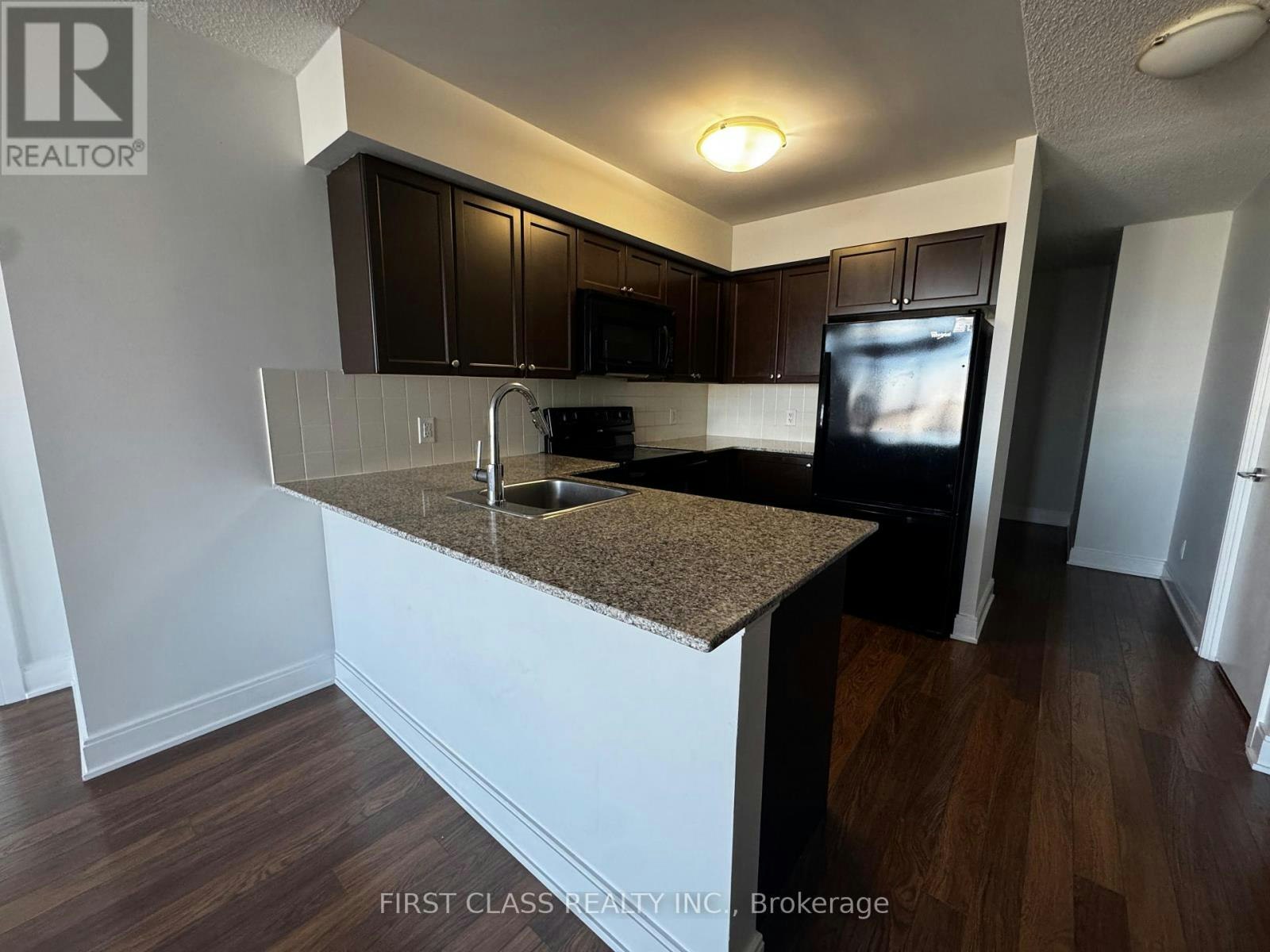 3610-125 Village Green Square, Toronto, ON, M1S 0G3 - 3