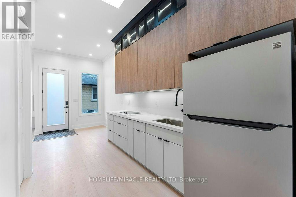 GARDEN SUITE-22 Rossander Court, Toronto, ON, M1J 2B7 - 2