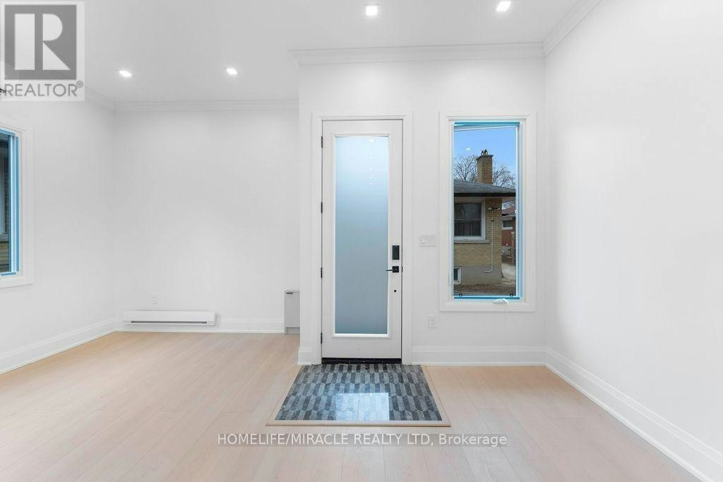 GARDEN SUITE-22 Rossander Court, Toronto, ON, M1J 2B7 - 9