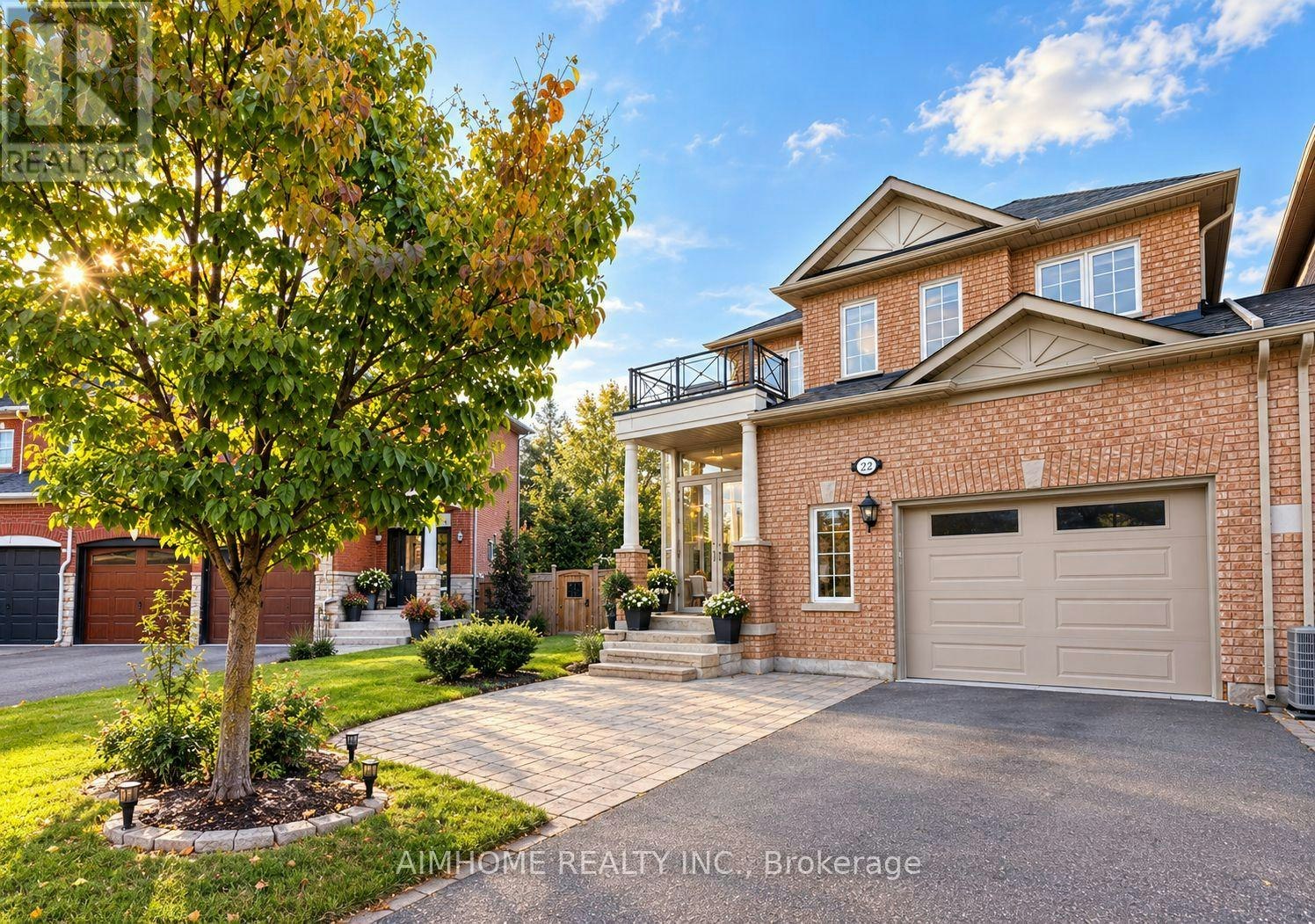 22 Matson Court, Aurora, ON, L4G 7W8