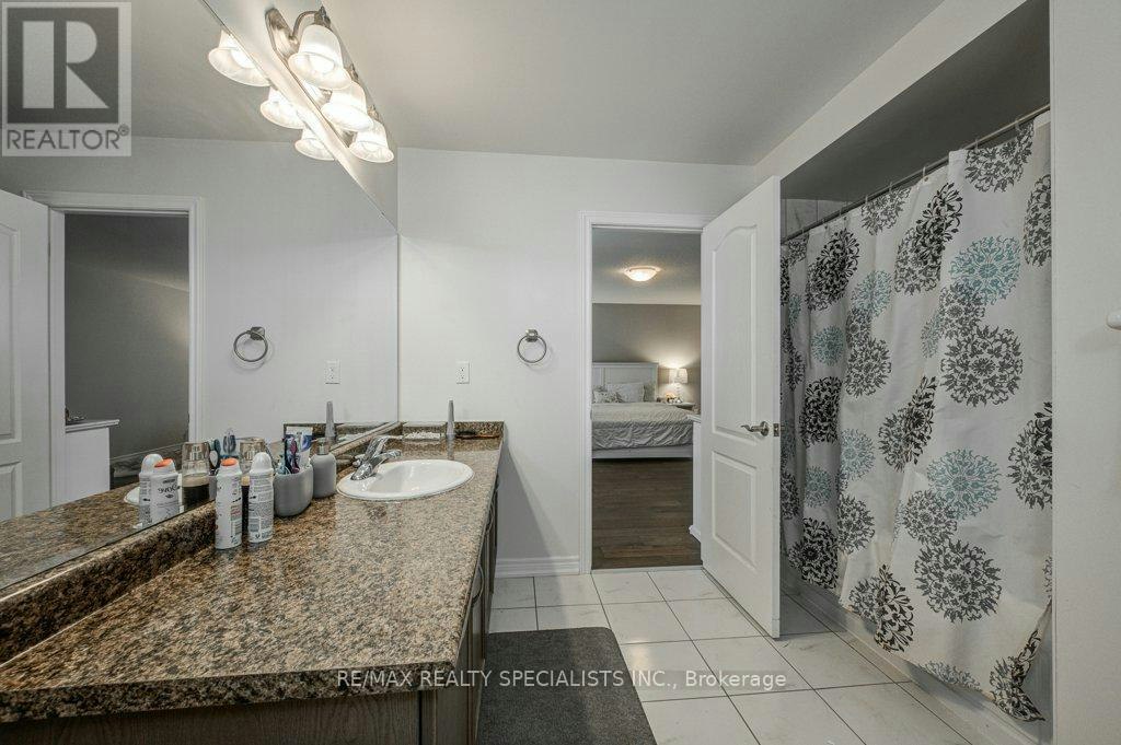 36 Weatherall Avenue, Cambridge, ON, N3H 0C1 - 35