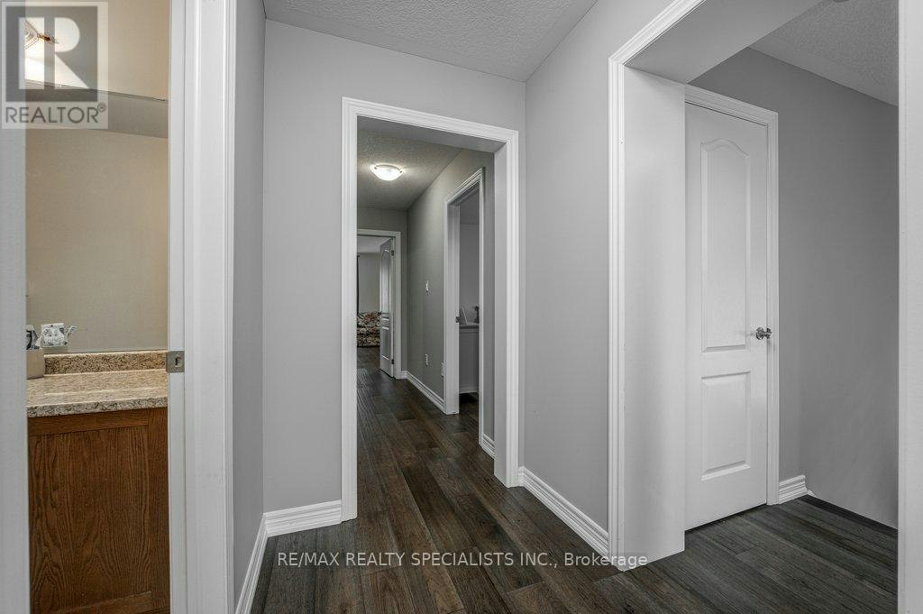 36 Weatherall Avenue, Cambridge, ON, N3H 0C1 - 25