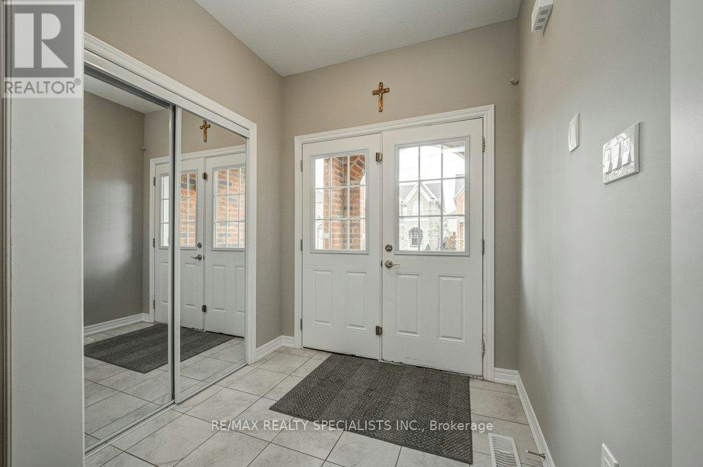 36 Weatherall Avenue, Cambridge, ON, N3H 0C1 - 7