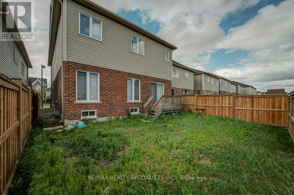 36 Weatherall Avenue, Cambridge, ON, N3H 0C1 - 37