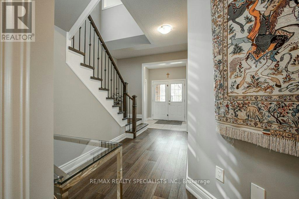 36 Weatherall Avenue, Cambridge, ON, N3H 0C1 - 6