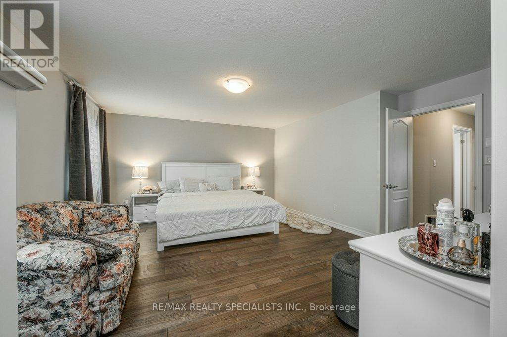 36 Weatherall Avenue, Cambridge, ON, N3H 0C1 - 33