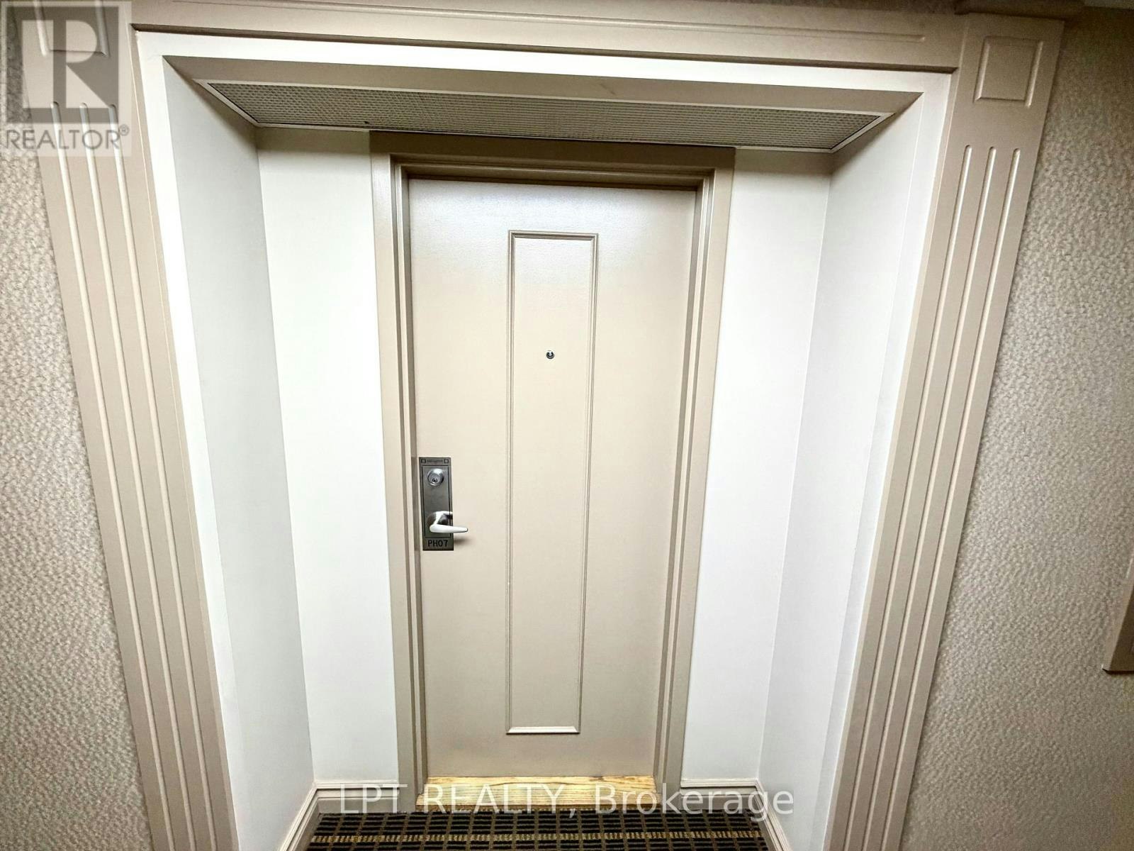 2307-135 Hillcrest Avenue, Mississauga, ON, L5B 4B1 - 2