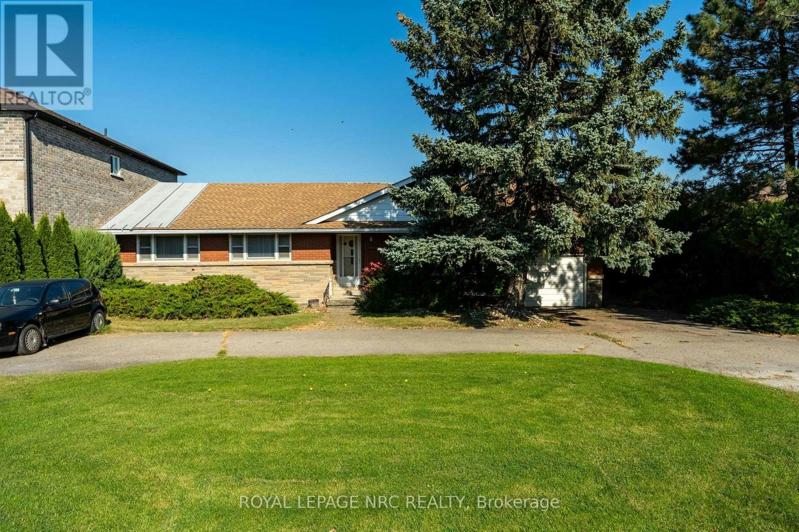 1023 Service Road NORTH, Hamilton, ON, L8E 5C8