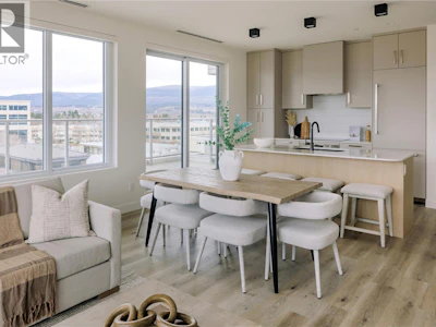 503-3300 Lakeshore Road - 4