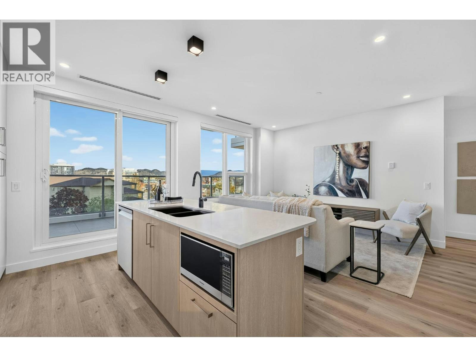 406-3300 Lakeshore Road - 5