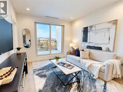 804-3300 Lakeshore Road - 3