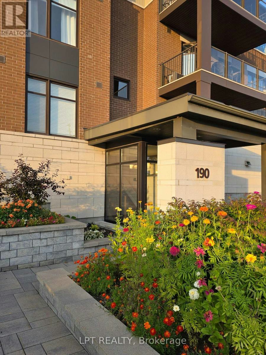 203-190 Guelph Private, Ottawa, ON, K2T 0C3