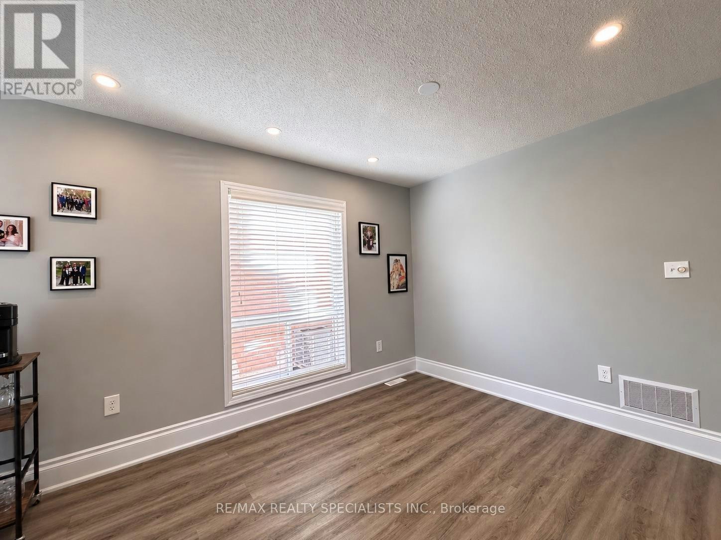 UPPER-1061 Clark Boulevard, Milton, ON, L9T 6Y5 - 4