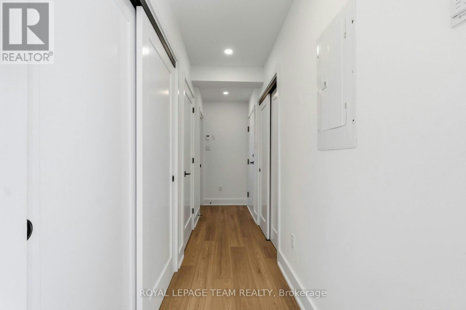 8-100 Hamilton Avenue N, Ottawa, ON, K1Y 1B9 - 2