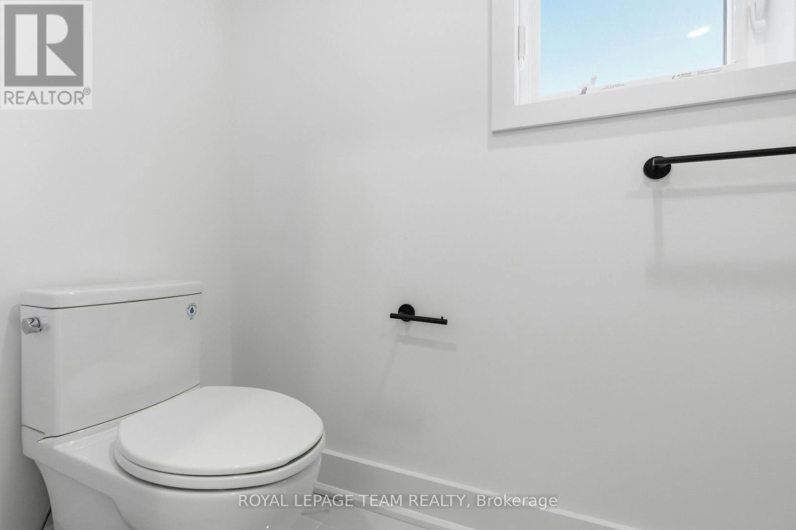 8-100 Hamilton Avenue N, Ottawa, ON, K1Y 1B9 - 12